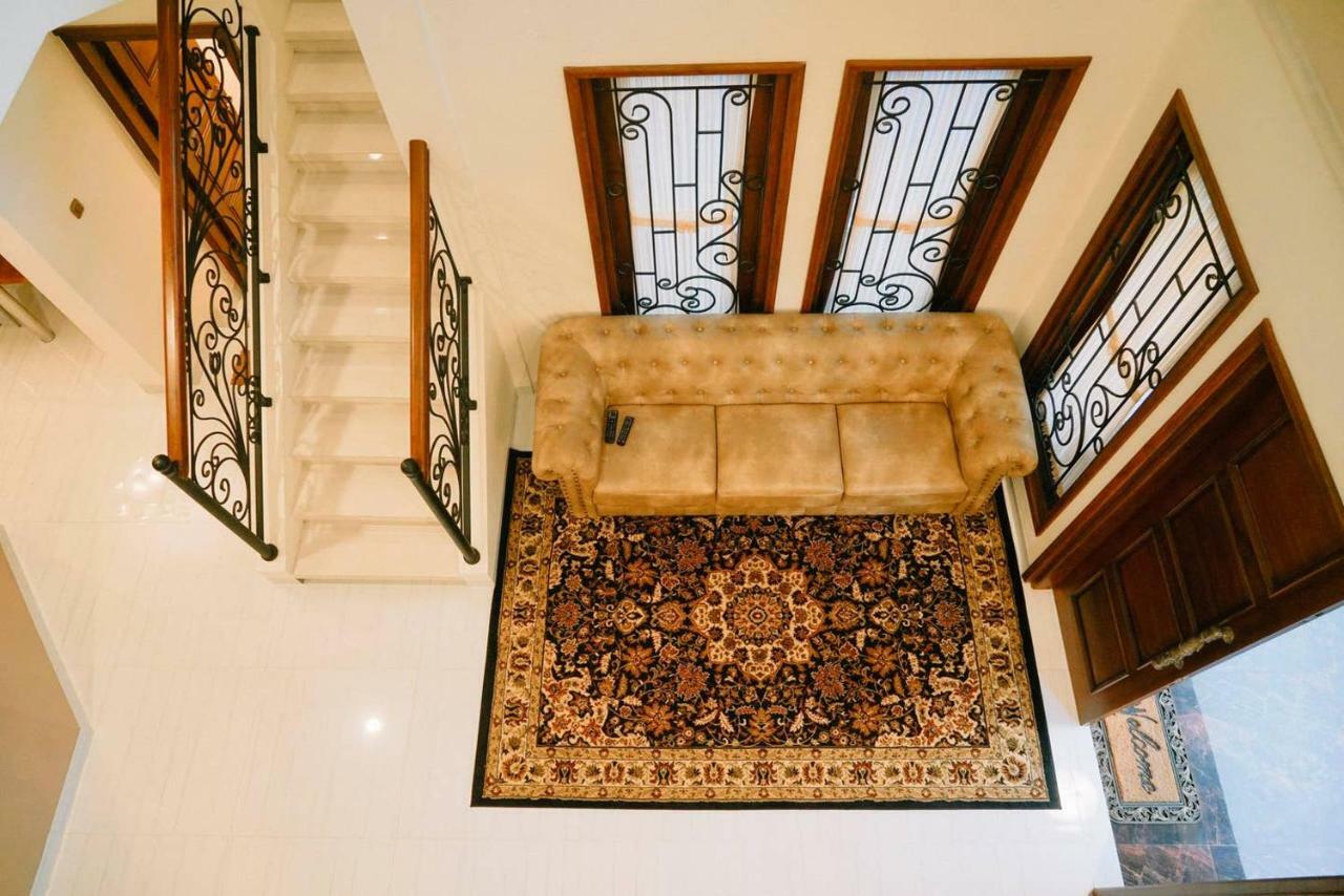 Villa Fernasya House Yogyakarta Exterior foto