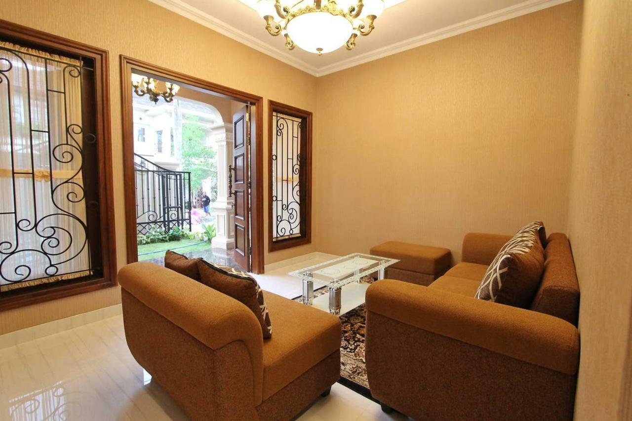 Villa Fernasya House Yogyakarta Exterior foto